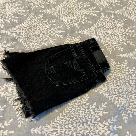 American Eagle Outfitter Black Distress Short size 0 - Picture 7 of 8